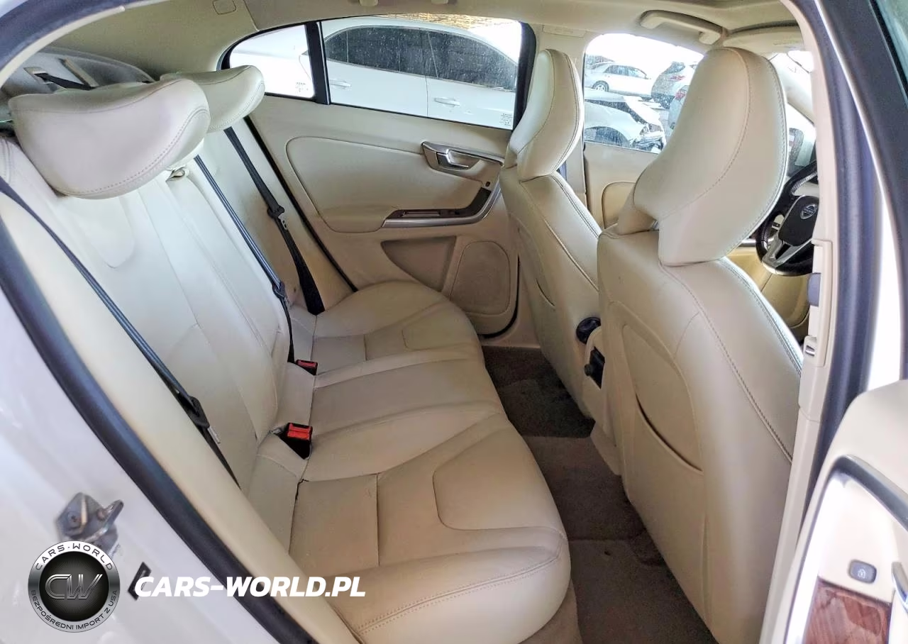 2015 Volvo S60 Platinum VIN:YV1612TD0F2301716 - 10