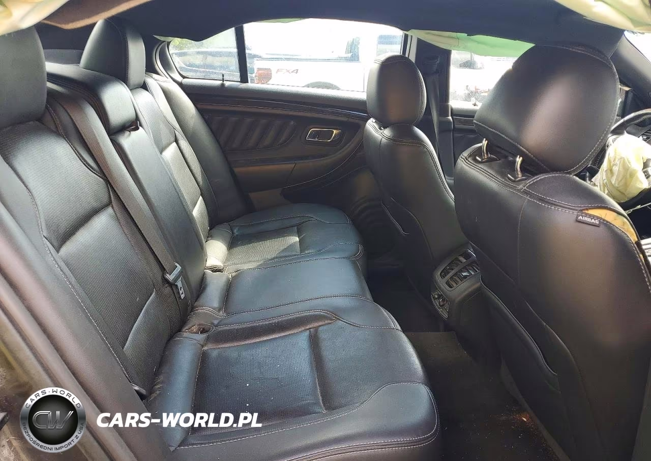 2018 Ford Taurus Limited VIN:1FAHP2F83JG128254 - 10