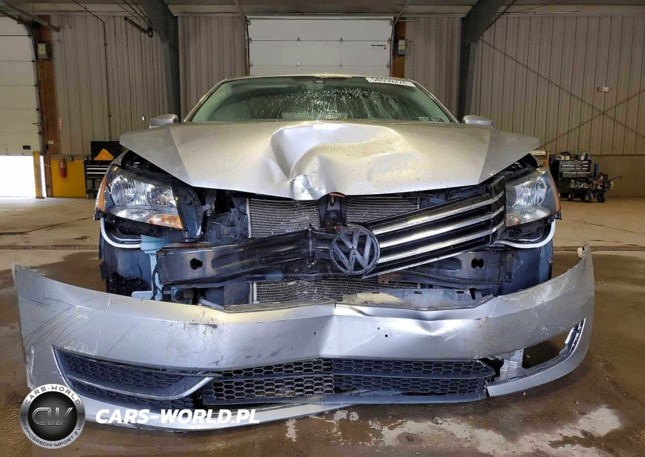 2013 Volkswagen Passat Se VIN:1VWBP7A3XDC089812 - 5
