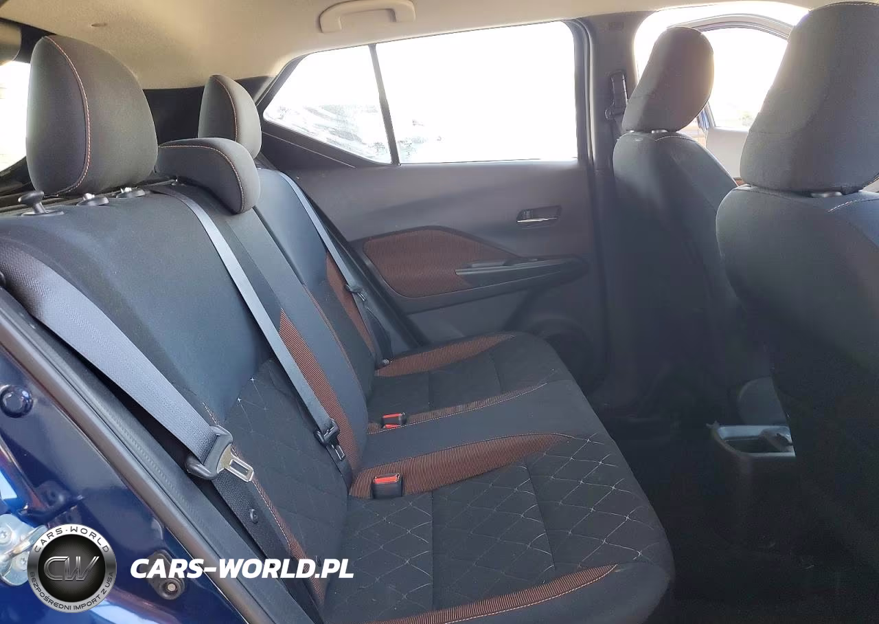 2018 Nissan Kicks S VIN:3N1CP5CU9JL532326 - 10