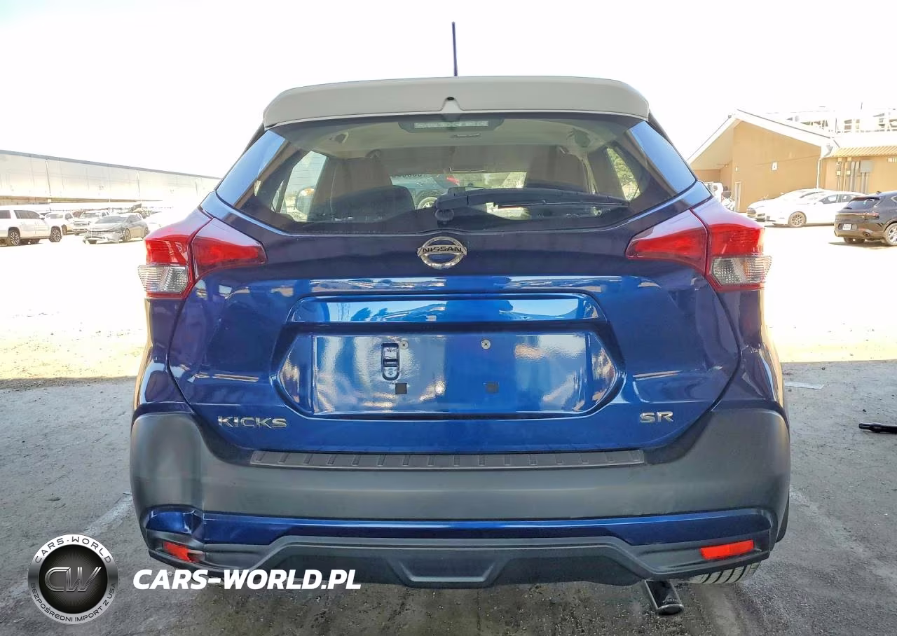 2018 Nissan Kicks S VIN:3N1CP5CU9JL532326 - 6