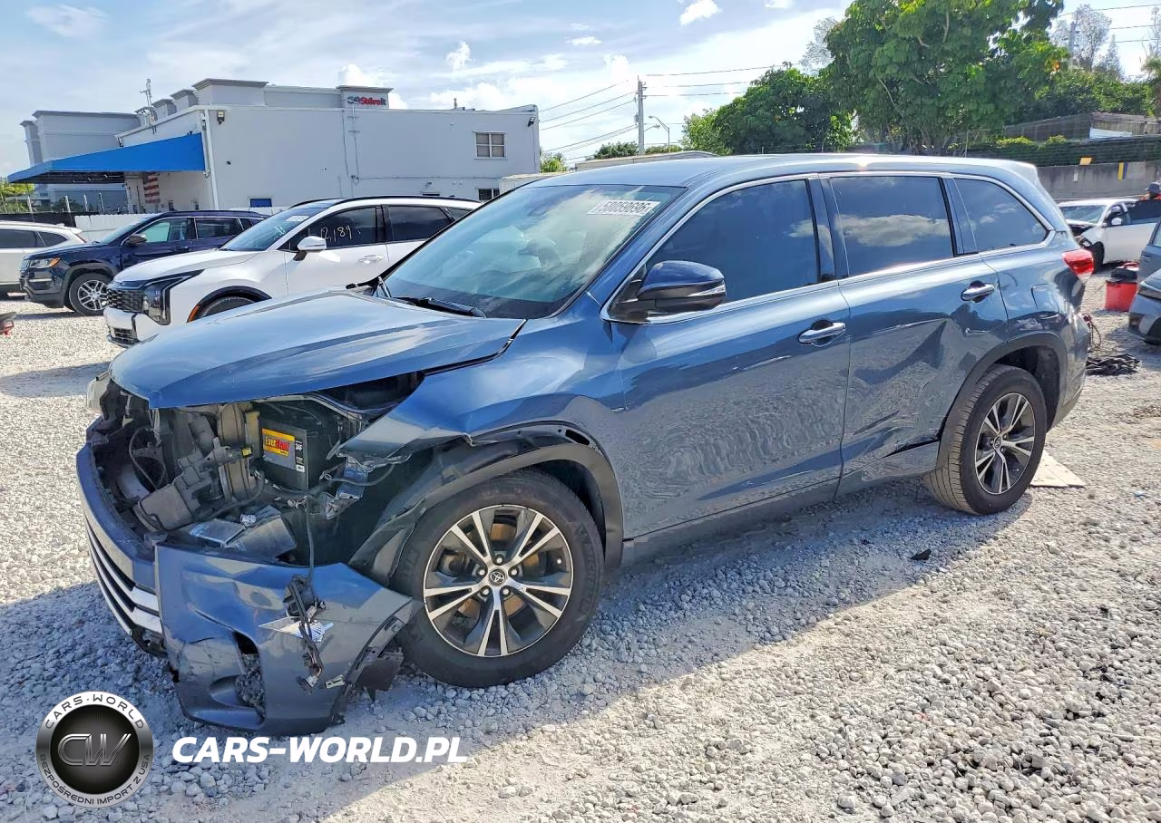 2017 Toyota Highlander Le