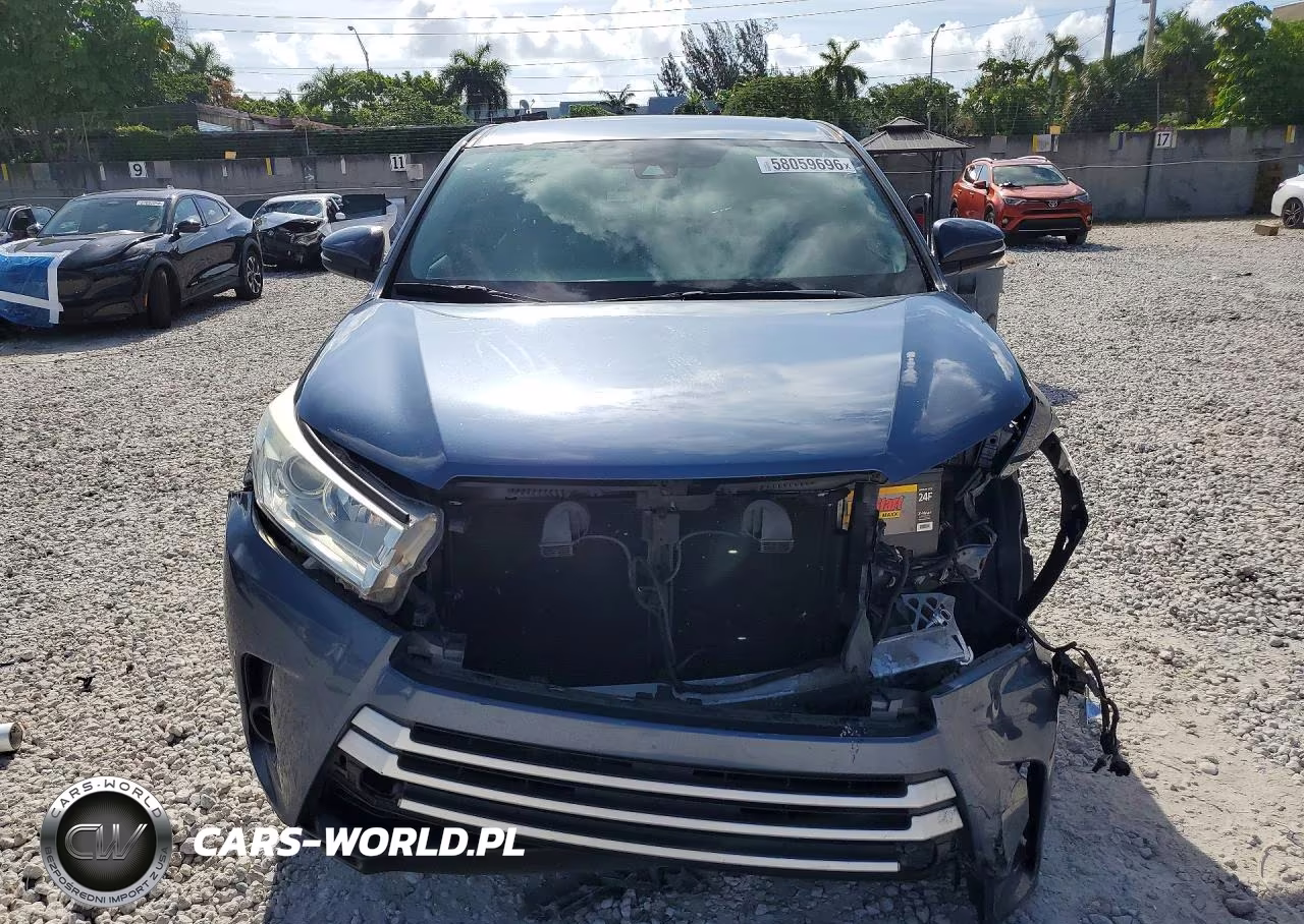 2017 Toyota Highlander Le VIN:5TDZARFHXHS032355 - 5