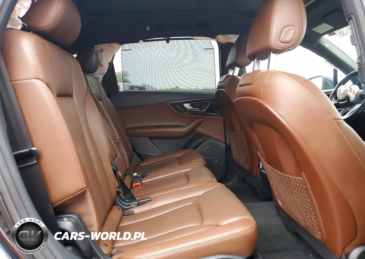 2017 Audi Q7 Prestige VIN:WA1VAAF7XHD035852 - 10