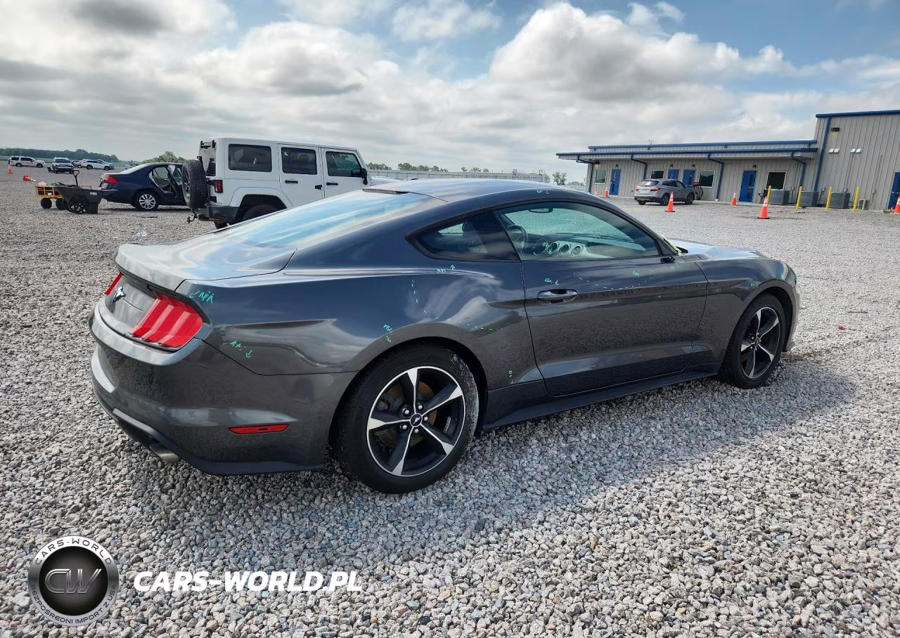 2018 Ford Mustang VIN:1FA6P8TH3J5120889 - 3