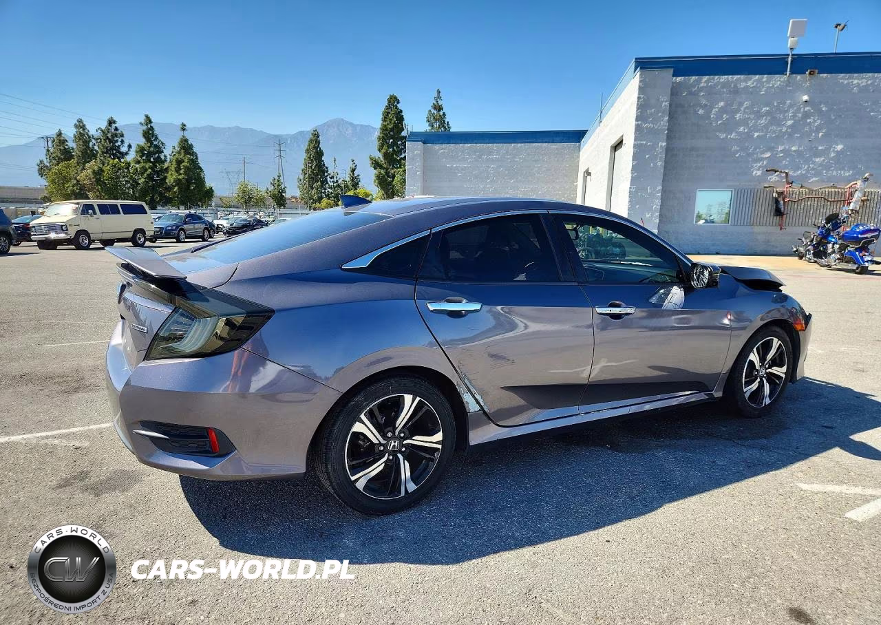 2017 Honda Civic Touring VIN:19XFC1F93HE213203 - 3