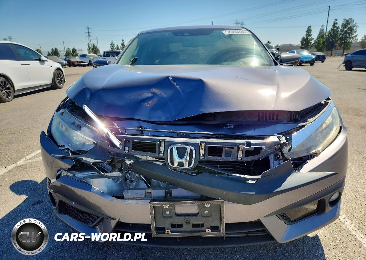 2017 Honda Civic Touring VIN:19XFC1F93HE213203 - 5