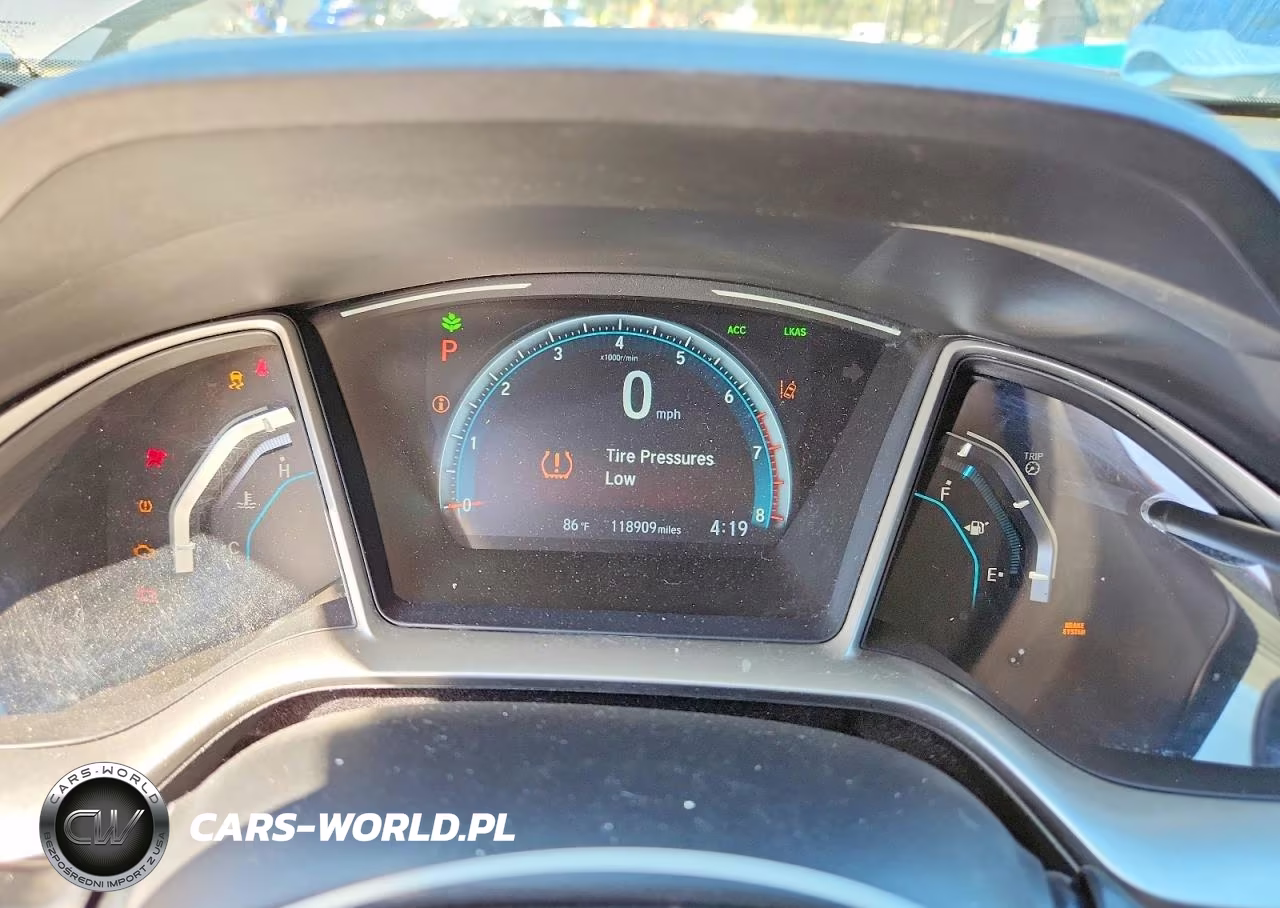 2017 Honda Civic Touring VIN:19XFC1F93HE213203 - 9