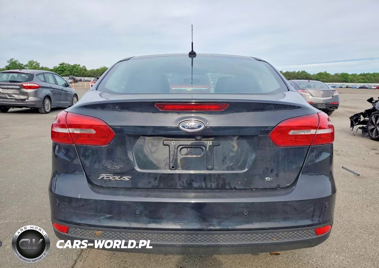 2016 Ford Focus Se VIN:1FADP3F21GL323544 - 6