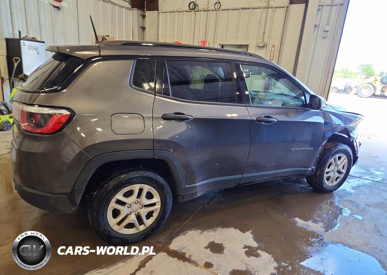 2018 Jeep Compass Sport VIN:3C4NJDAB8JT147911 - 3
