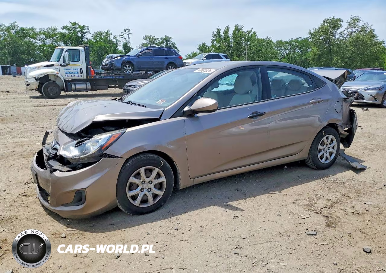 2013 Hyundai Accent Gls – zdjęcie 1 z 12