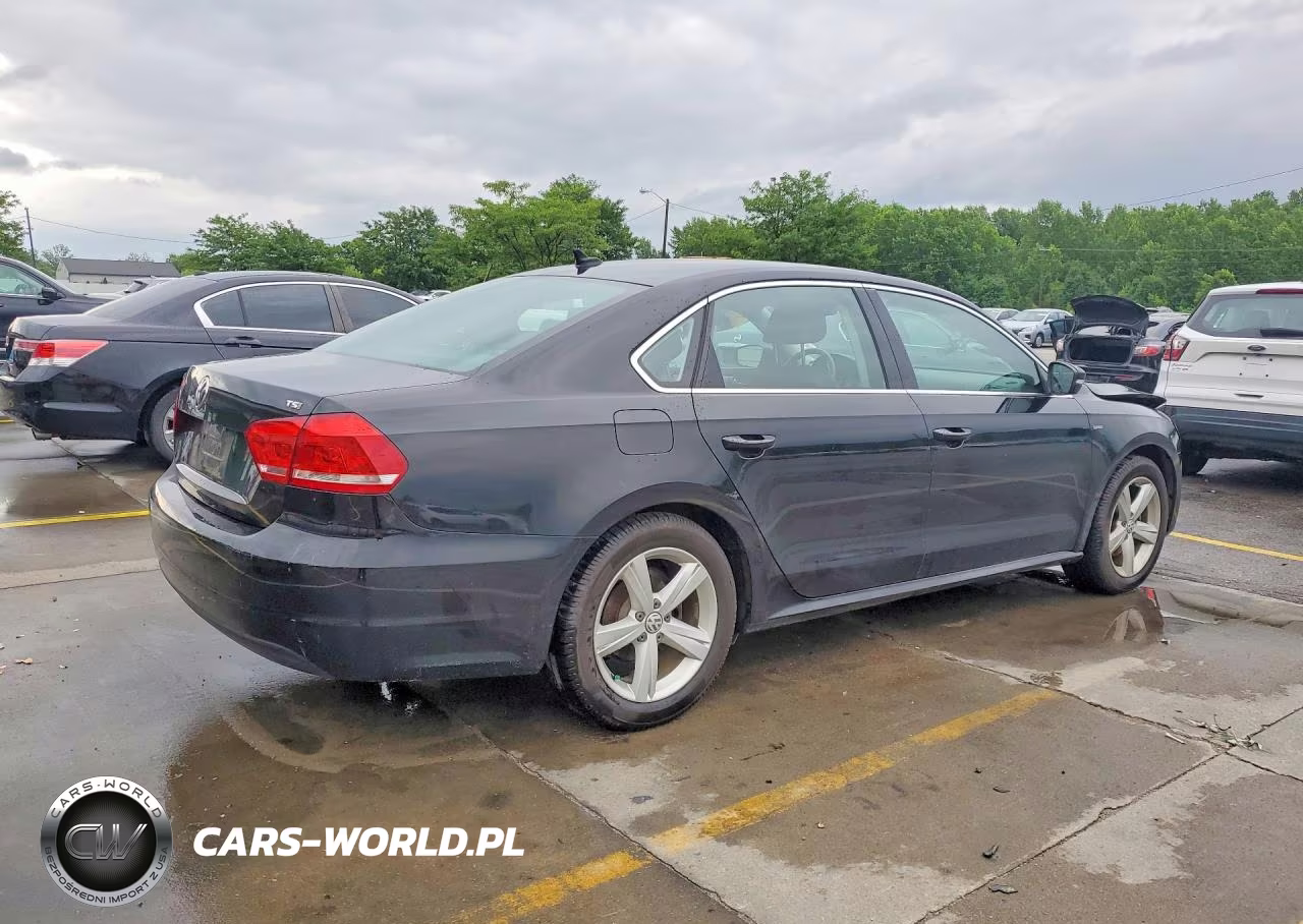 2015 Volkswagen Passat S VIN:1VWAS7A38FC110007 - 3