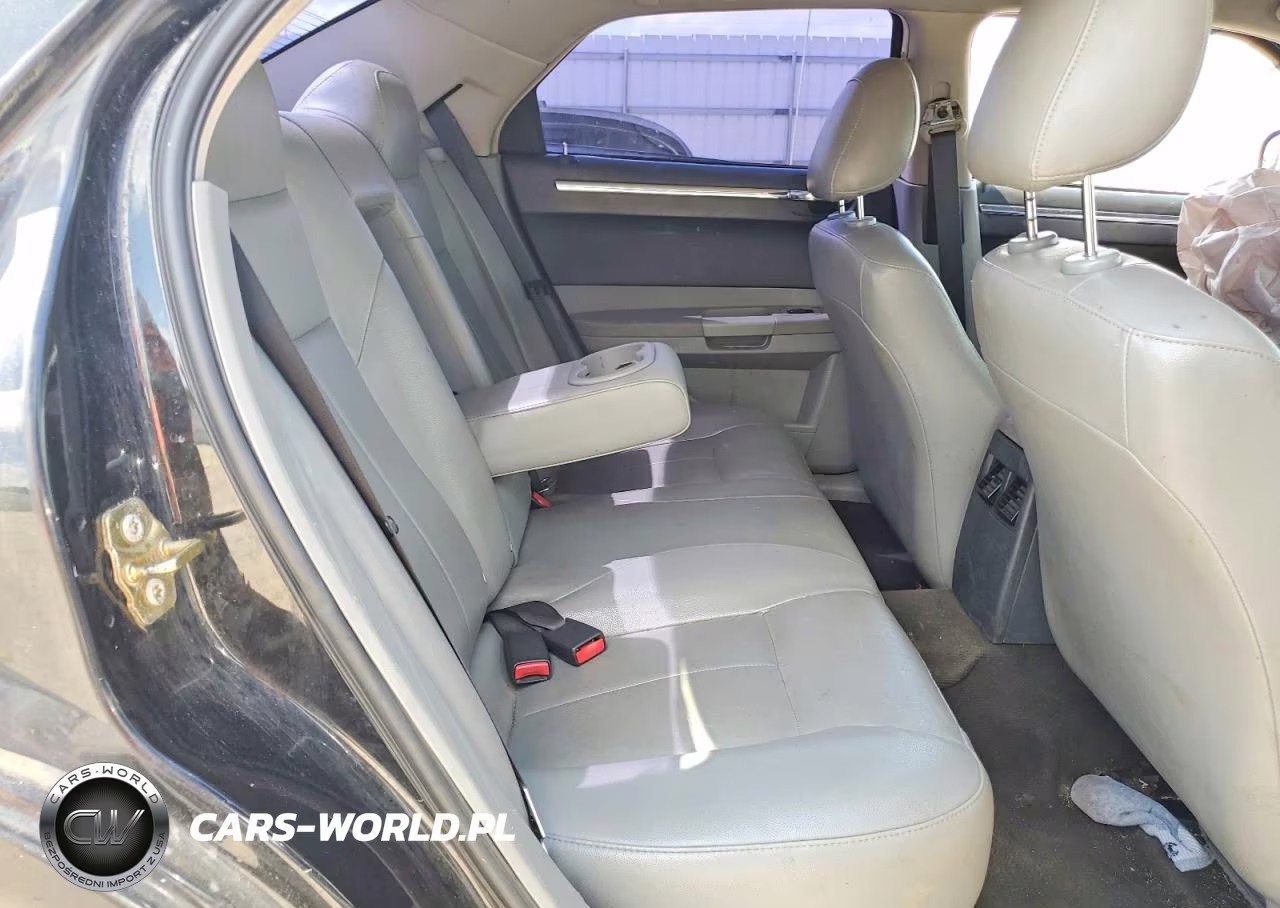 2006 Chrysler 300 Touring VIN:2C3KA53GX6H285455 - 10