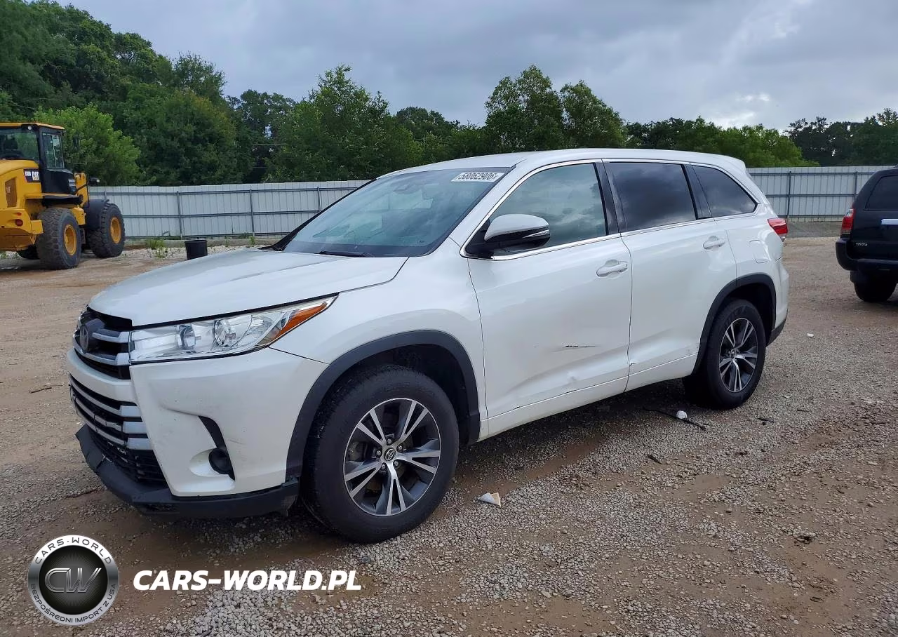 2017 Toyota Highlander Le