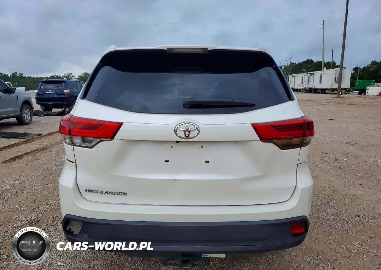 2017 Toyota Highlander Le VIN:5TDZZRFH6HS231640 - 6