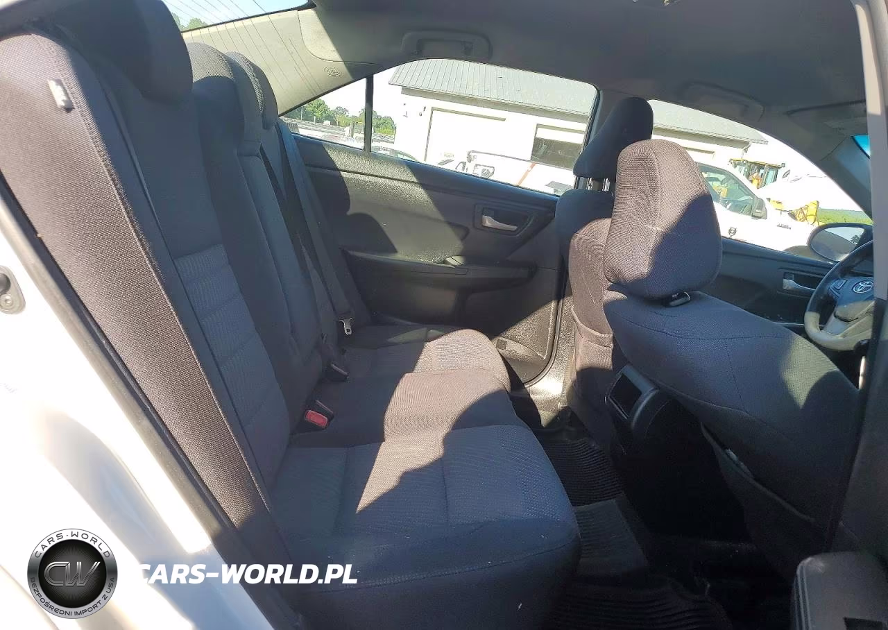 2017 Toyota Camry Le VIN:4T1BF1FK8HU333469 - 10