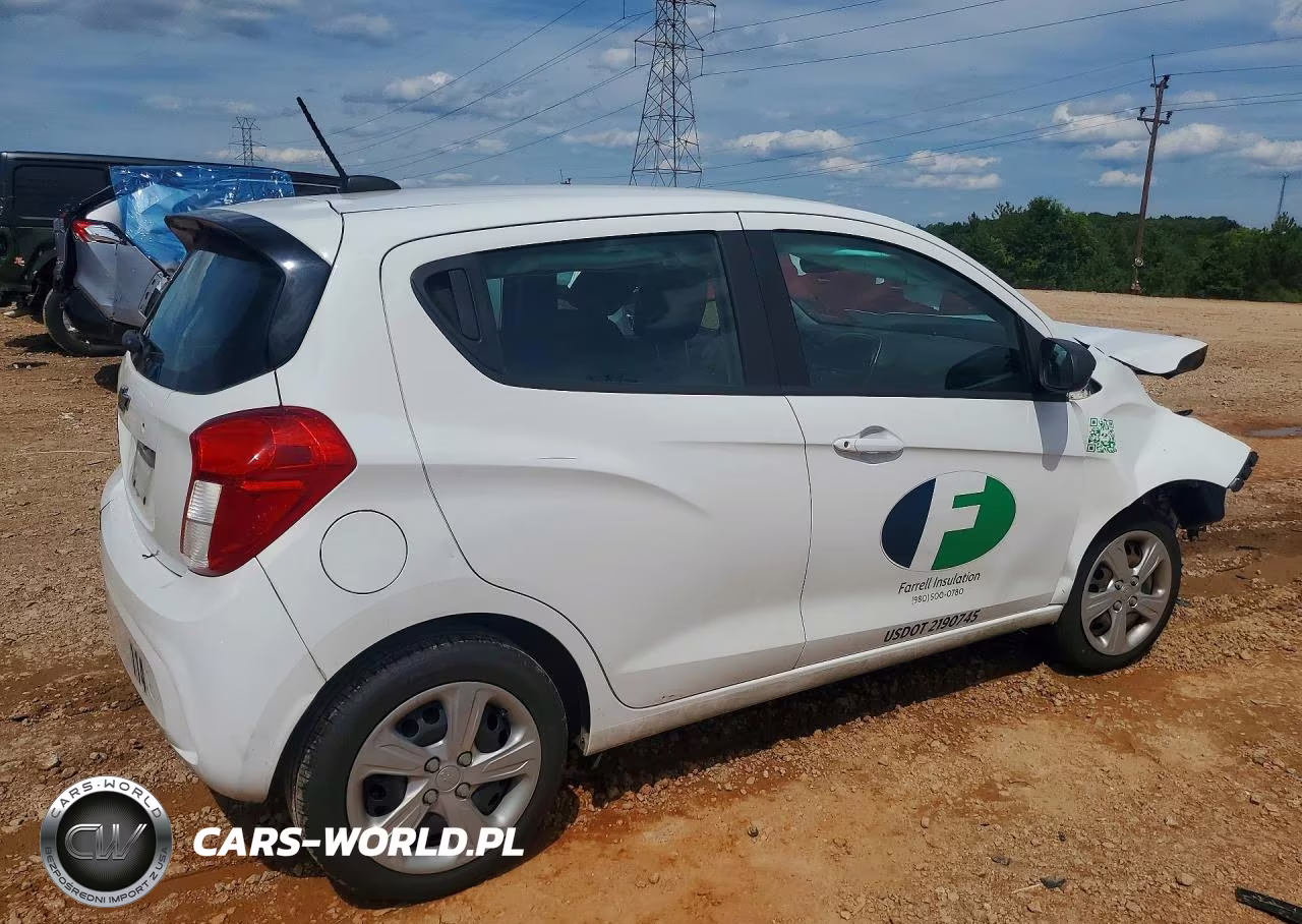 2020 Chevrolet Spark Ls VIN:KL8CB6SA1LC422077 - 3