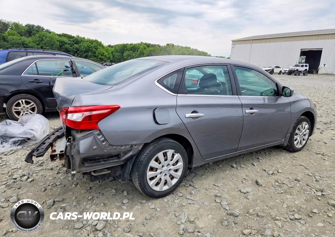 2017 Nissan Sentra S VIN:3N1AB7AP1HY322072 - 3