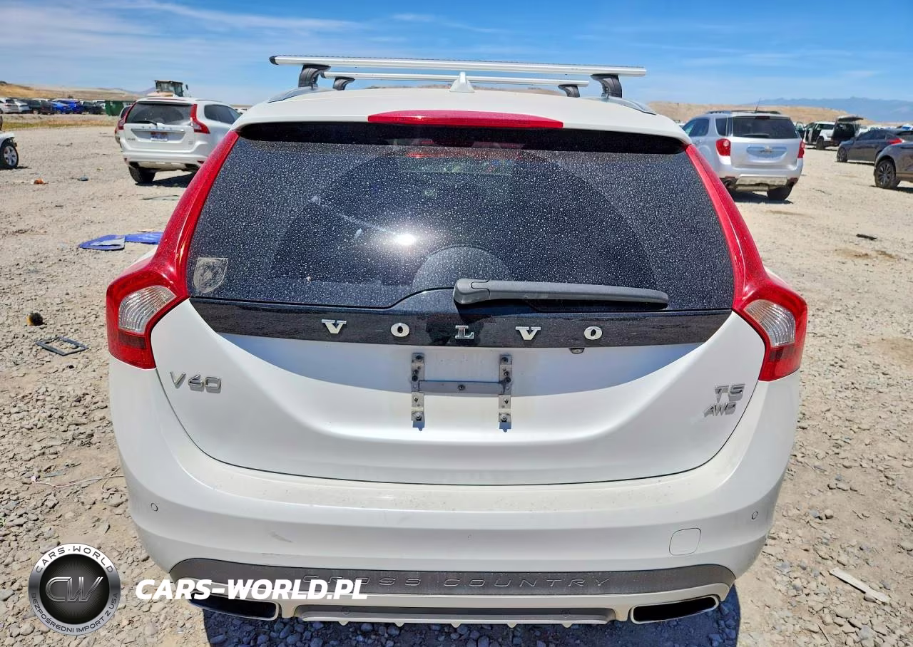 2016 Volvo V60 Cross Country Premier VIN:YV4612HK7G1003343 - 6