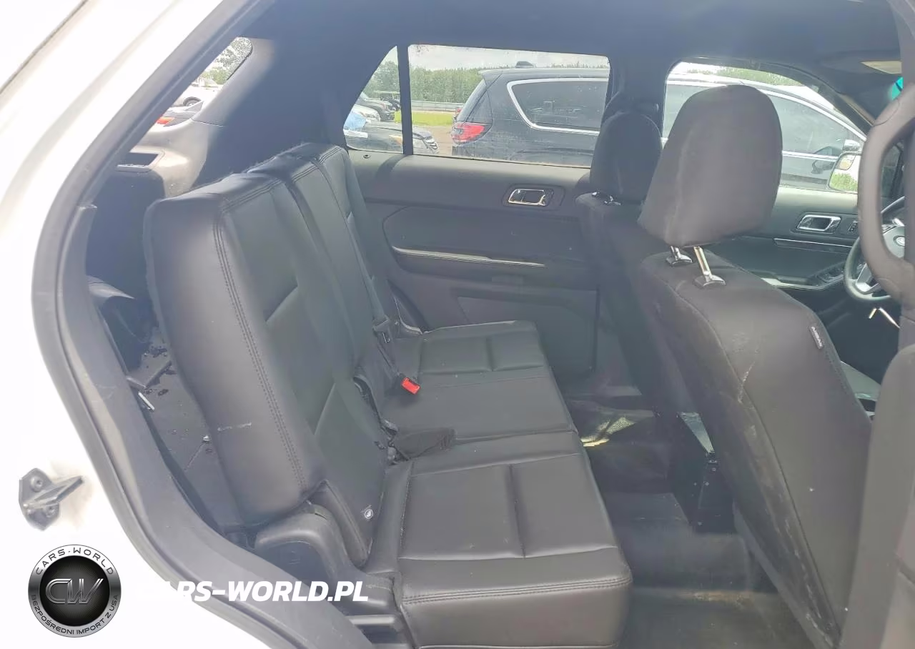 2015 Ford Explorer Police Interceptor VIN:1FM5K8AR0FGB62105 - 11
