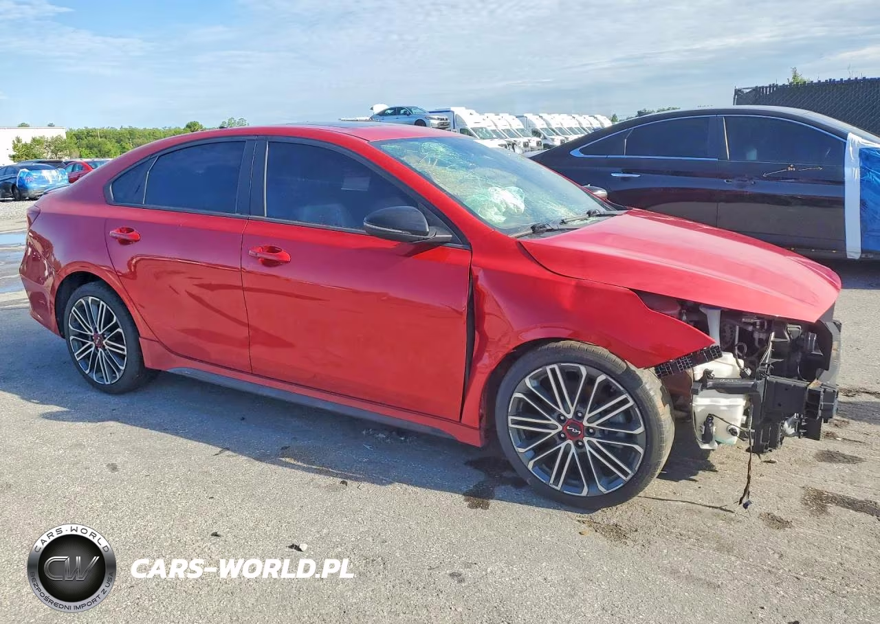 2023 Kia Forte Gt VIN:3KPF44ACXPE618328 - 4