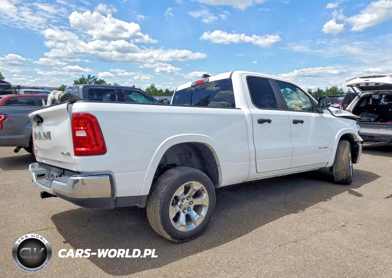 2025 Ram 1500 Big Horn-Lone Star VIN:1C6RRFBG8SN654218 - 3
