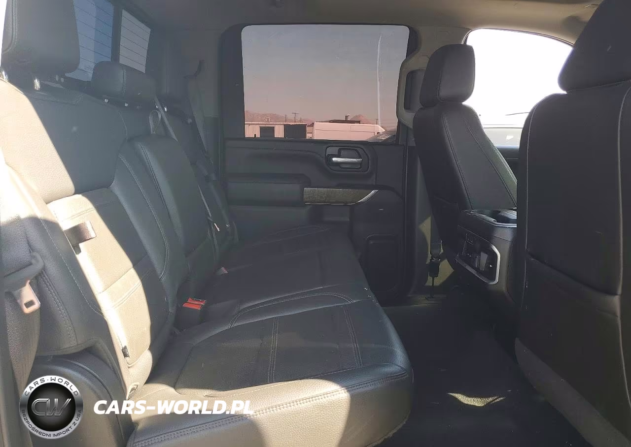 2022 GMC Sierra K3500 Denali VIN:1GT49WEY5NF308407 - 11