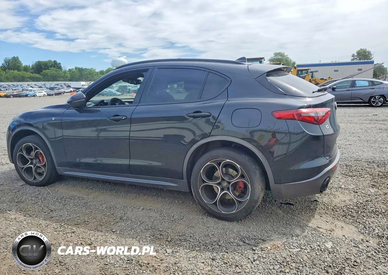 2023 Alfa Romeo Stelvio Ti VIN:ZASPAKBN6P7D55604 - 2