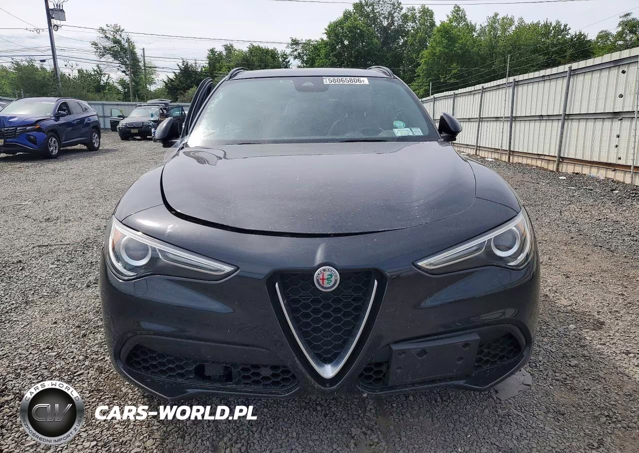 2023 Alfa Romeo Stelvio Ti VIN:ZASPAKBN6P7D55604 - 5