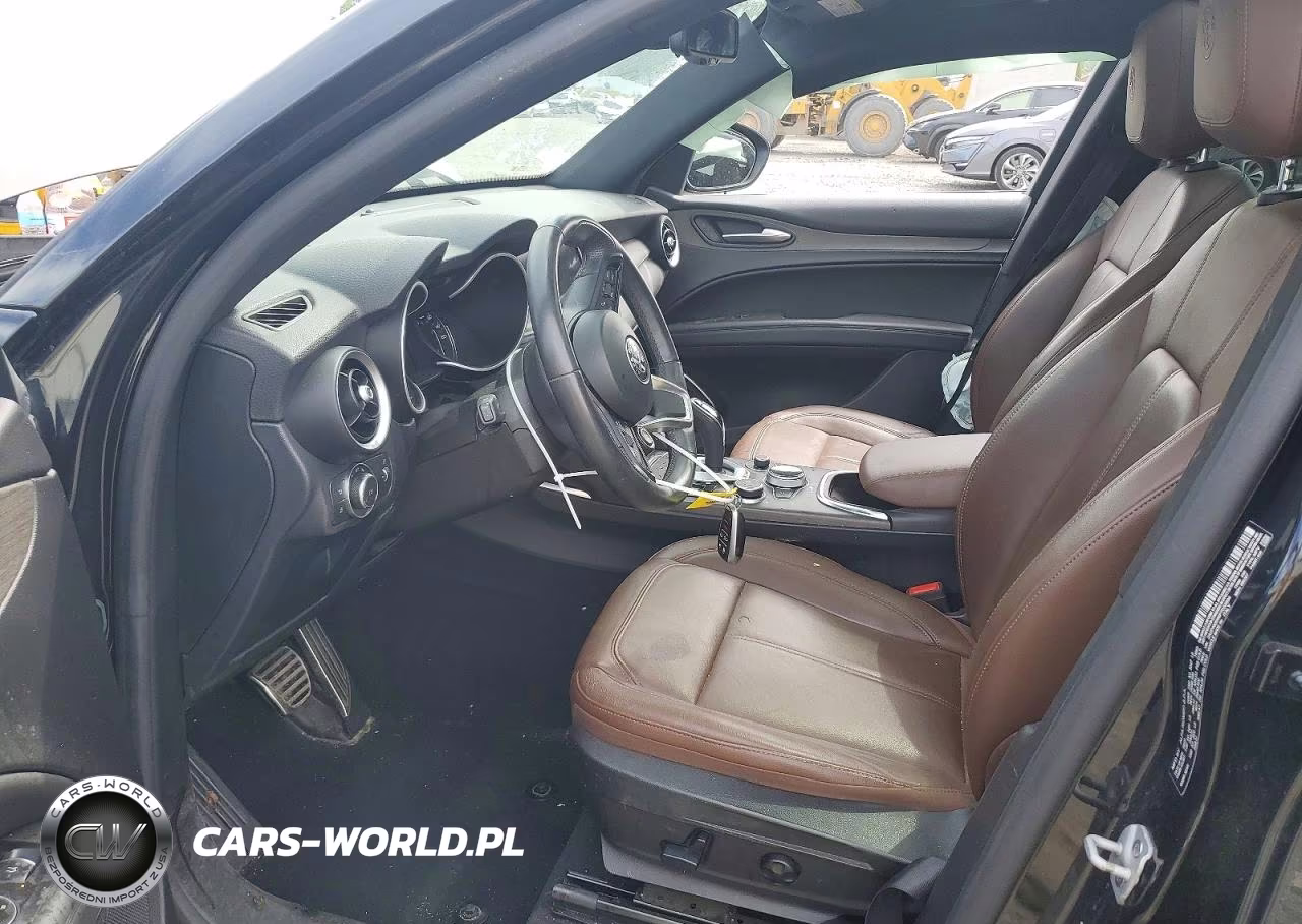 2023 Alfa Romeo Stelvio Ti VIN:ZASPAKBN6P7D55604 - 7