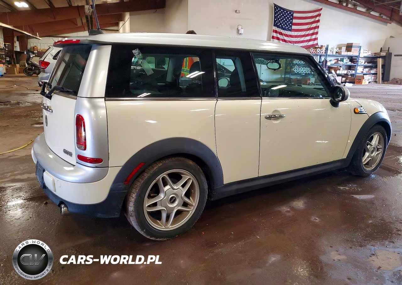 2010 Mini Cooper Clubman VIN:WMWML3C53ATX36798 - 3