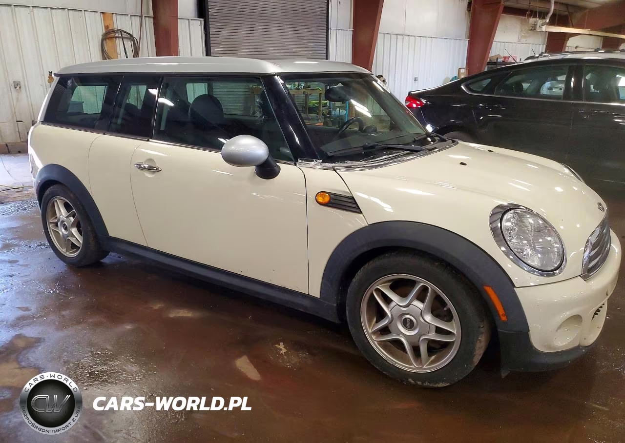 2010 Mini Cooper Clubman VIN:WMWML3C53ATX36798 - 4