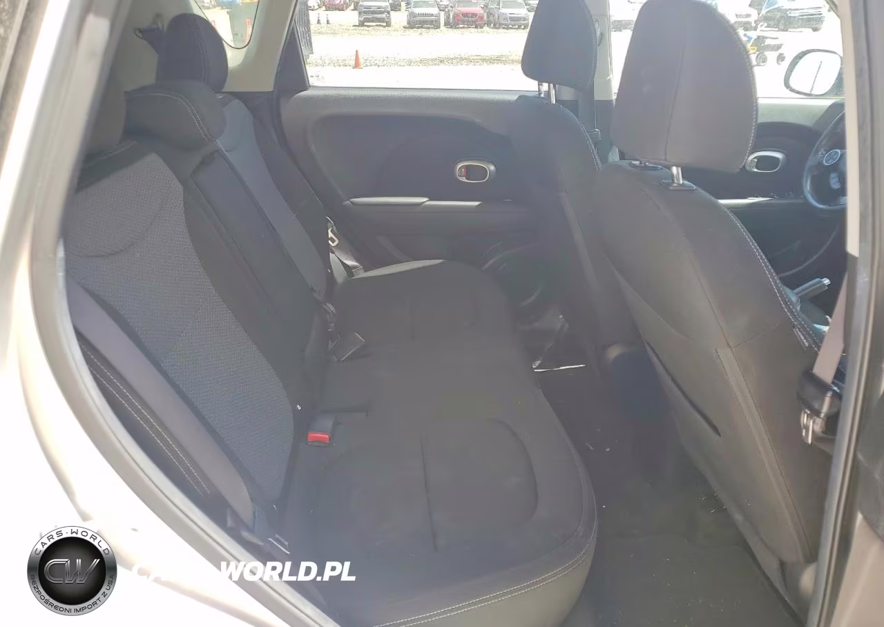2018 Kia Soul + VIN:KNDJP3A56J7536746 - 10