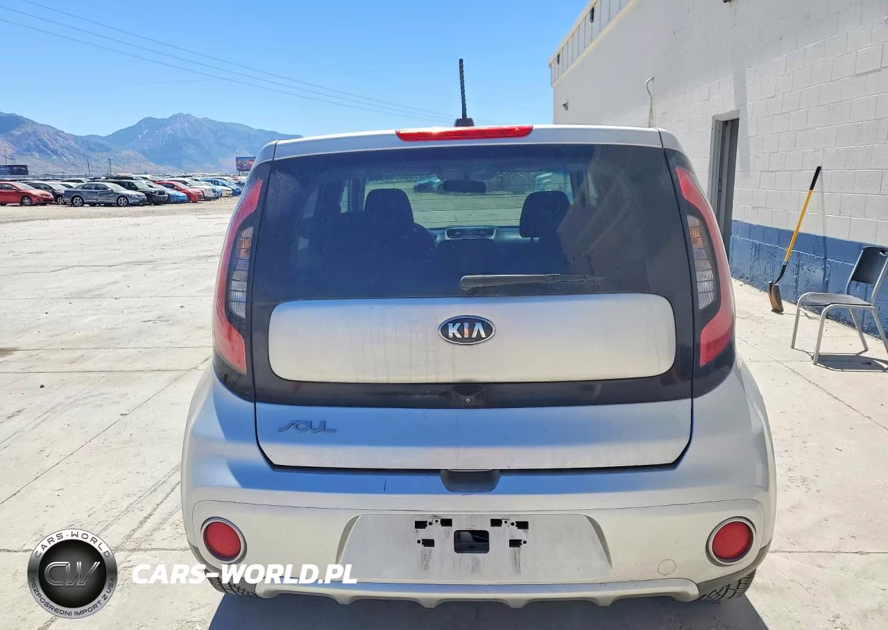 2018 Kia Soul + VIN:KNDJP3A56J7536746 - 6
