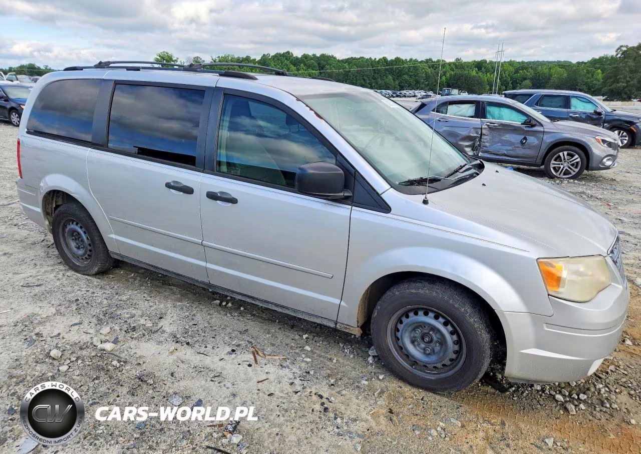 2008 Chrysler Town & Country Lx VIN:2A8HR44H38R683015 - 4