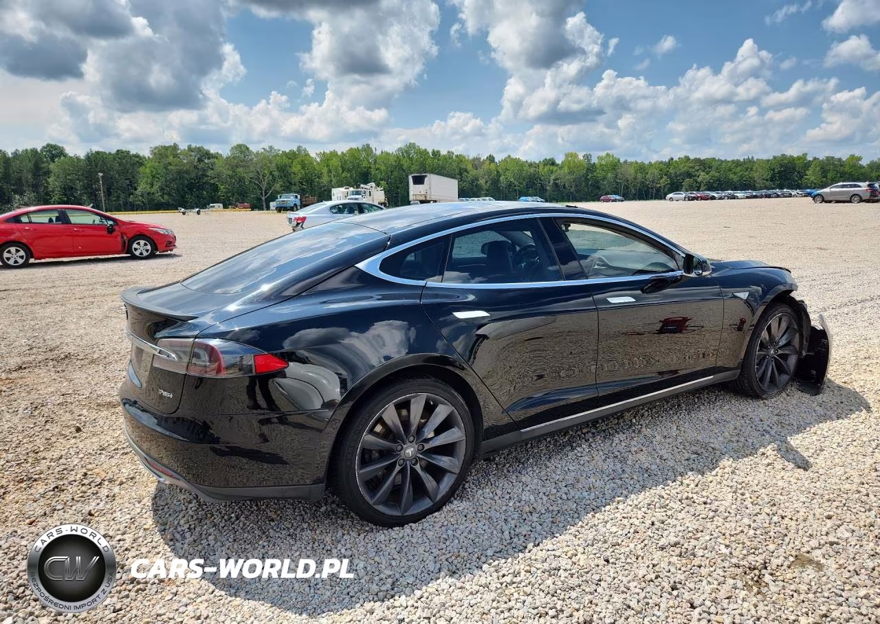 2013 Tesla Model S VIN:5YJSA1DPXDFP16625 - 3