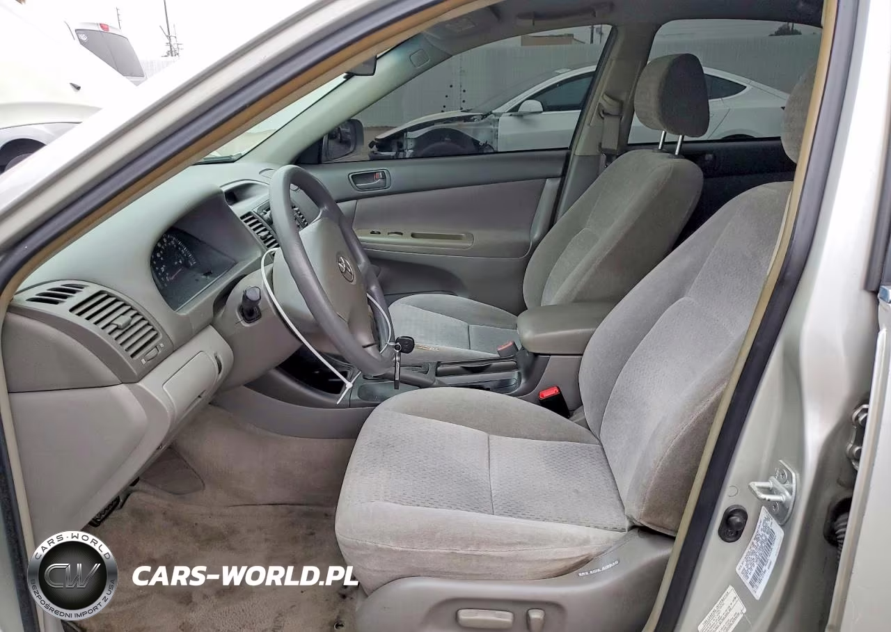 2002 Toyota Camry Le VIN:4T1BF30K32U001399 - 7
