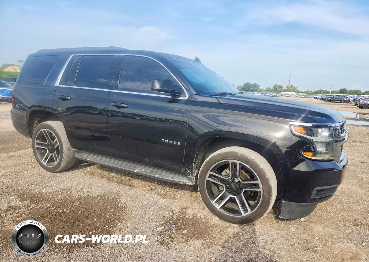 2018 Chevrolet Tahoe C1500 Ls VIN:1GNSCAKC6JR153306 - 4