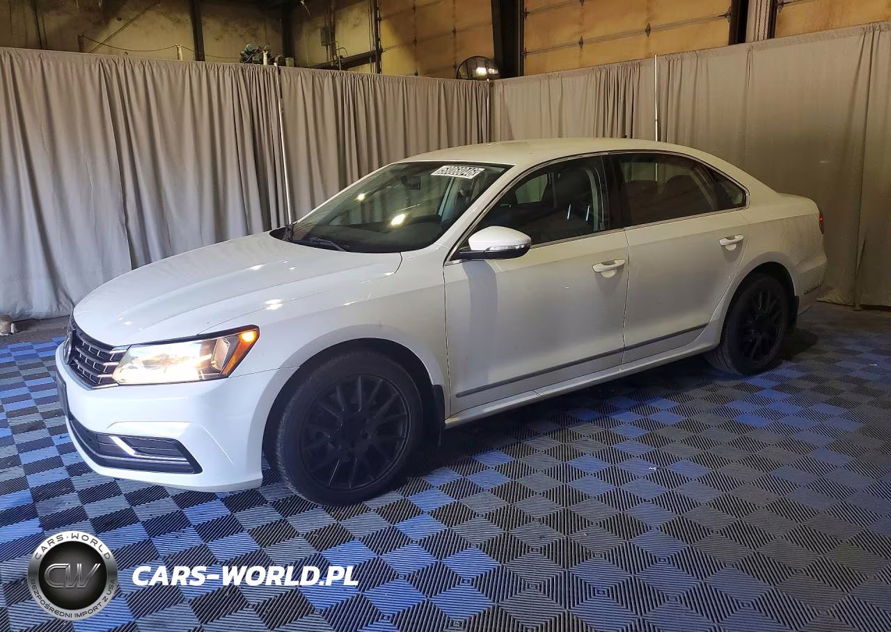 2017 Volkswagen Passat S – zdjęcie 1 z 12