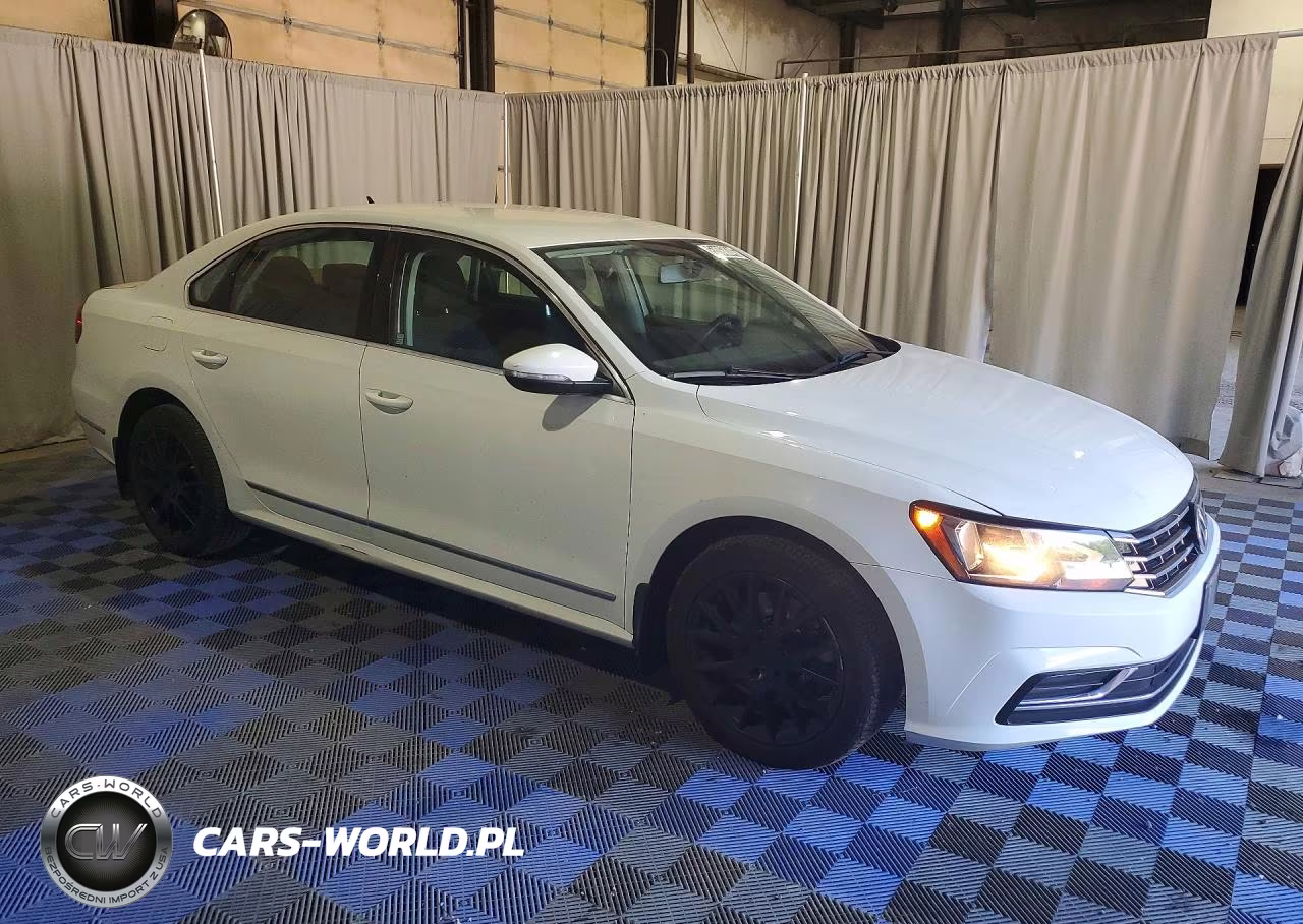 2017 Volkswagen Passat S VIN:1VWAT7A32HC064190 - 4