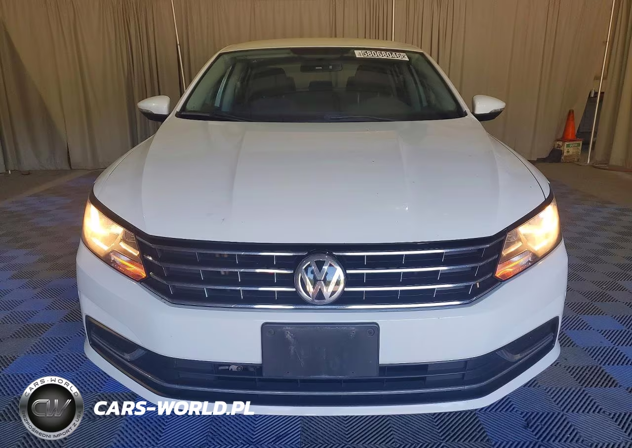 2017 Volkswagen Passat S VIN:1VWAT7A32HC064190 - 5