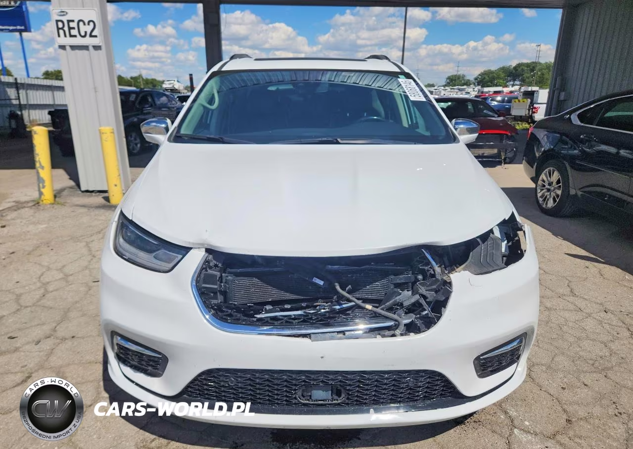 2022 Chrysler Pacifica Limited VIN:2C4RC1GGXNR138861 - 5