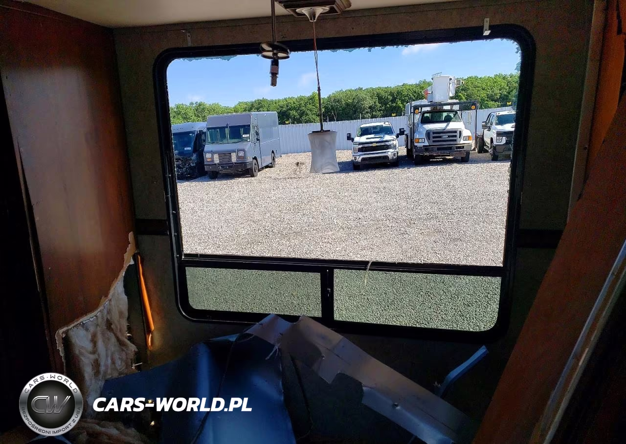 2015 Cherokee By Forest R Travel Trailer VIN:4X4FSRM26F3010604 - 6