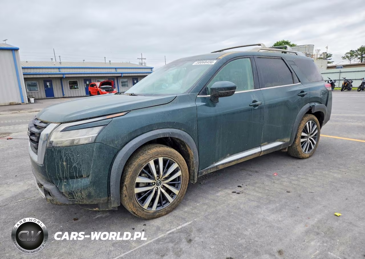 2022 Nissan Pathfinder Platinum