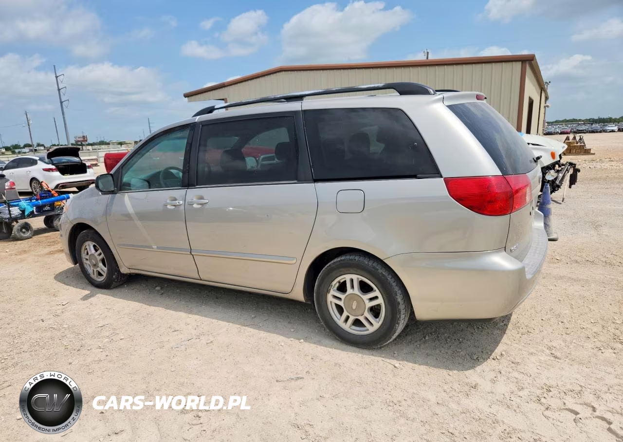 2008 Toyota Sienna Le 7-Passenger VIN:5TDZK23CX8S139399 - 2