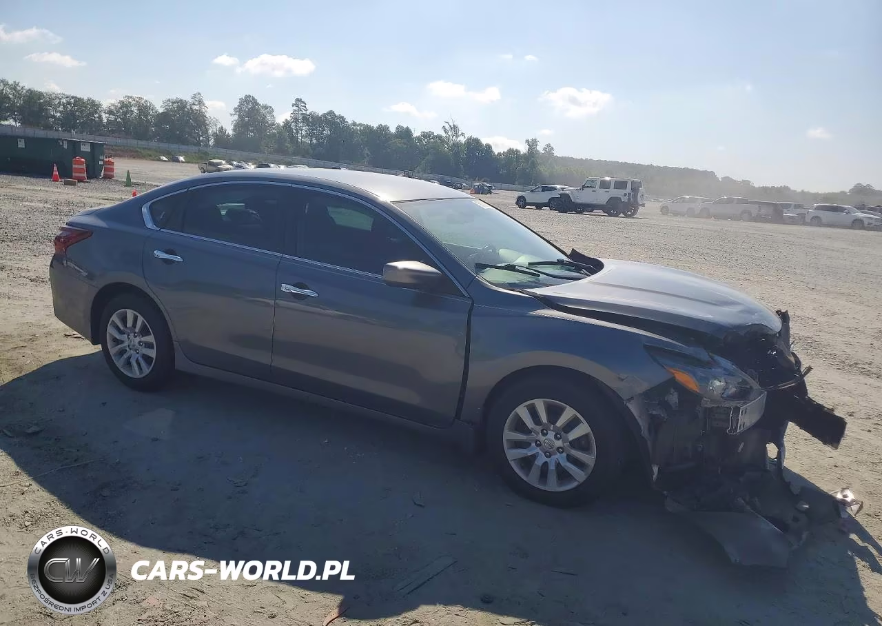 2018 Nissan Altima 2.5 S VIN:1N4AL3AP7JC479192 - 4