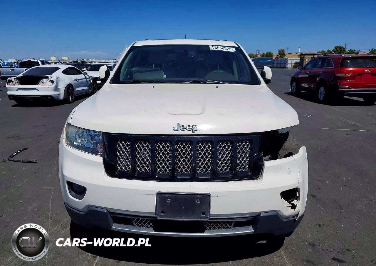 2012 Jeep Grand Cherokee Laredo VIN:1C4RJFAG5CC353842 - 5