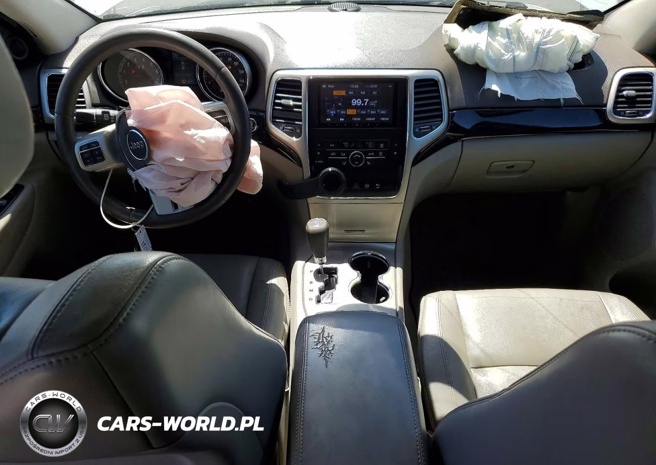 2012 Jeep Grand Cherokee Laredo VIN:1C4RJFAG5CC353842 - 8