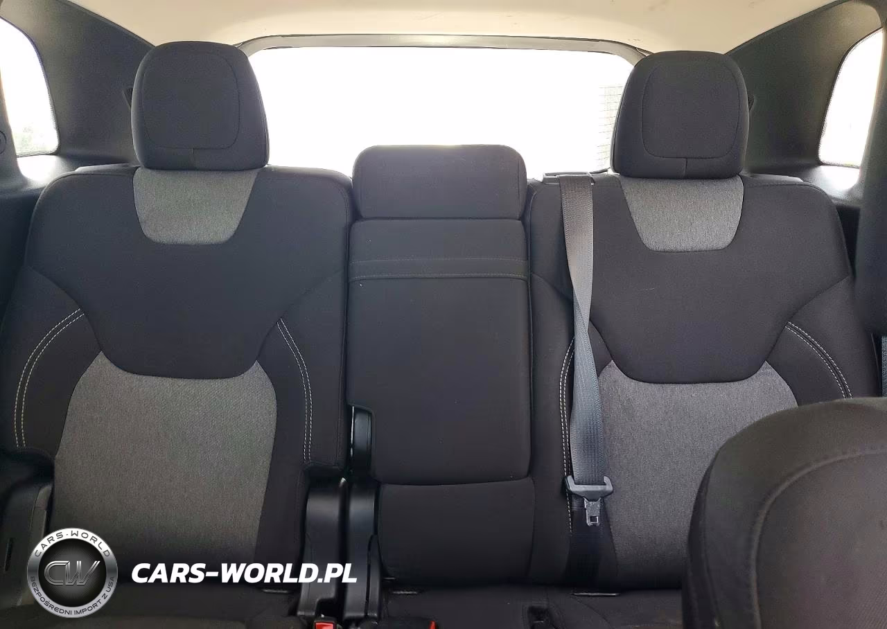 2014 Jeep Cherokee Latitude VIN:1C4PJLCS3EW300887 - 10