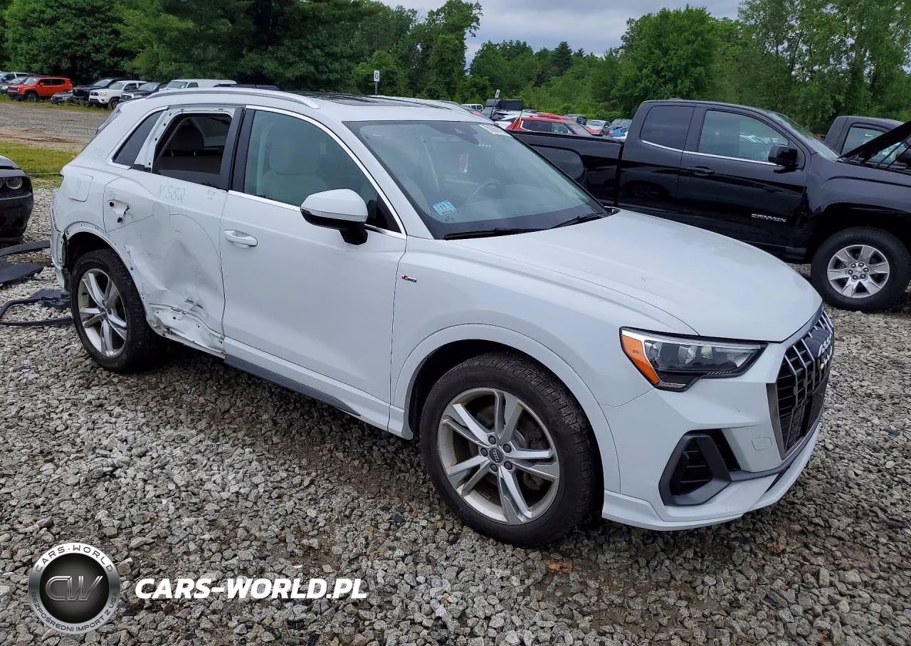 2020 Audi Q3 Premium S Line VIN:WA1DECF35L1060158 - 4